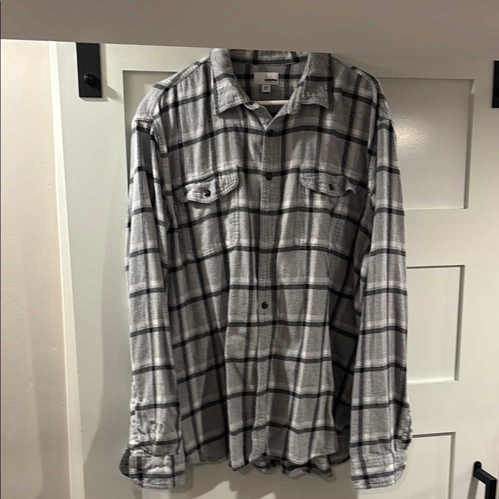 Sonoma Gray and Black Plaid Casual Button Down Shirt